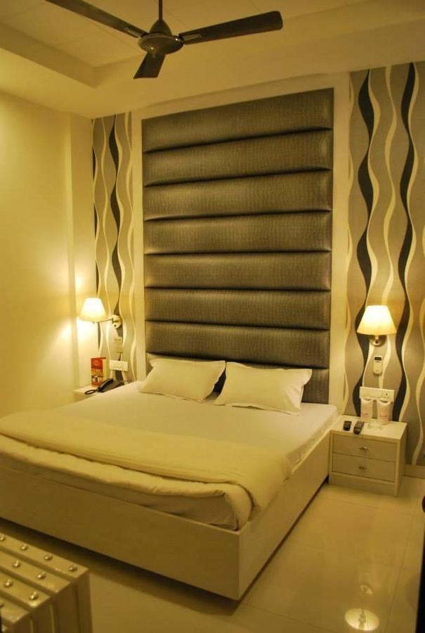 Hotel Arina Inn New Delhi Exterior photo