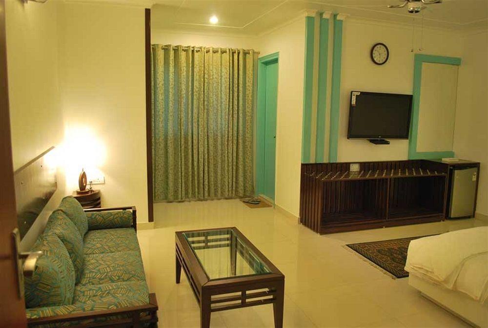 Hotel Arina Inn New Delhi Exterior photo