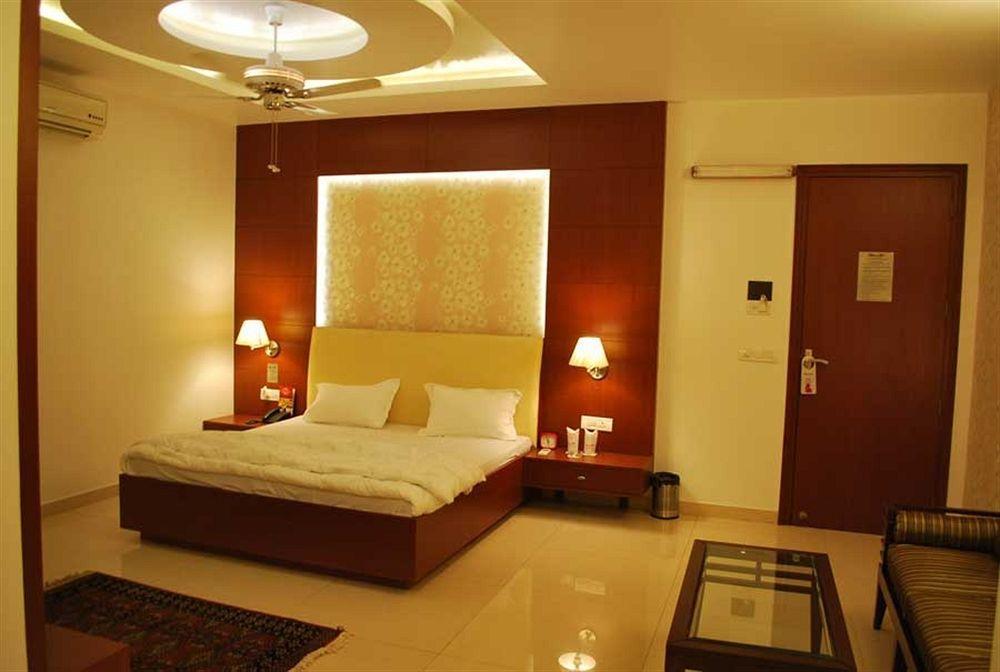 Hotel Arina Inn New Delhi Exterior photo