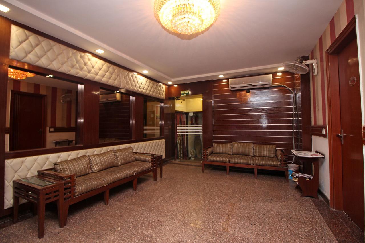 Hotel Arina Inn New Delhi Exterior photo