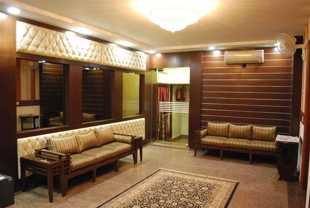 Hotel Arina Inn New Delhi Exterior photo